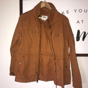 Light rust colored jacket 🤎